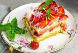 Strawberry and Lemon Tiramisu